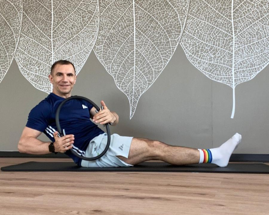 Luca Donà - Pilates con ring sul mat